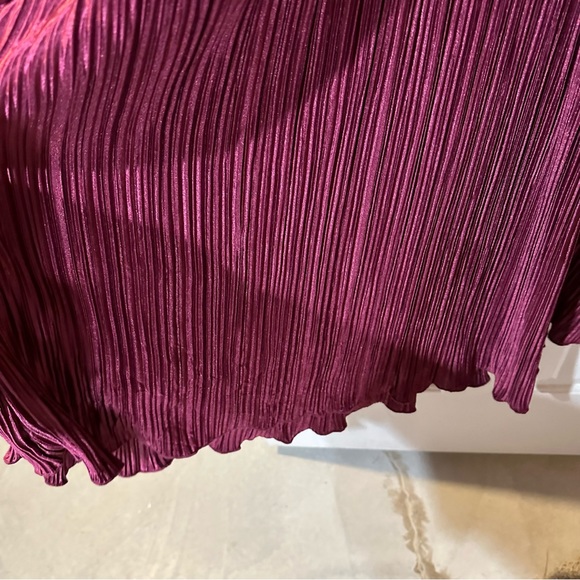 NWT Gilli Standing Ovation Maroon Midi Dress - Picture 11 of 12